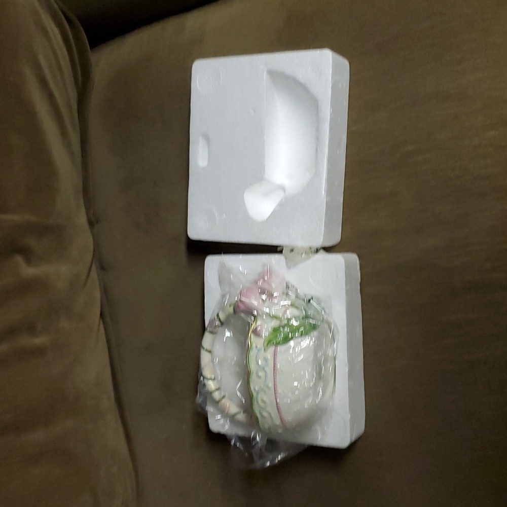 Avon Springtime candy dish.  Great for Easter.